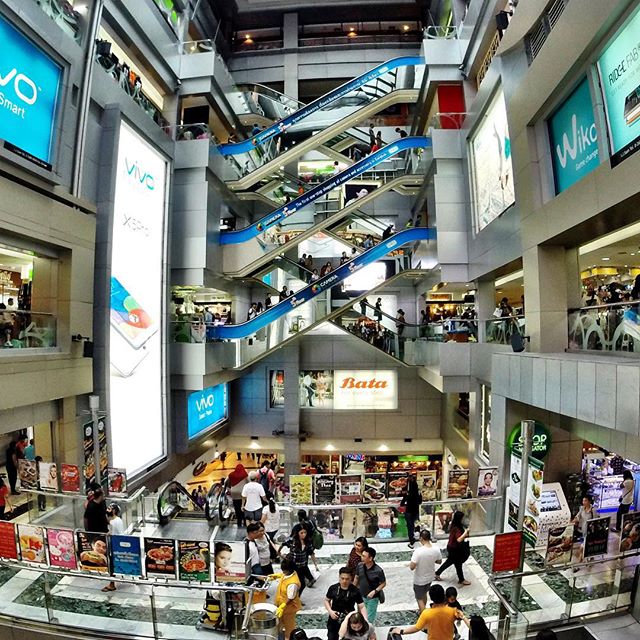 Shopping mall in central #Bangkok. #bkk #Thailand #travel #mbkcenter