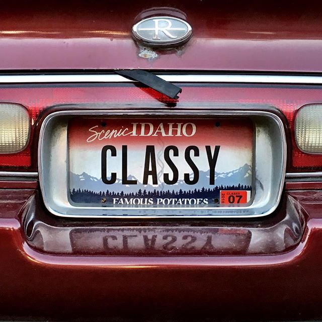 Only way to dress up a 90's-era Buick Riviera is with a gem of a personalized plate like this one. #classy #america