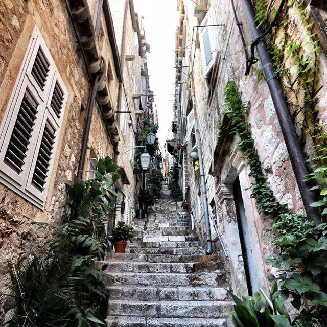 Stairway in a narrow alley. #croatia