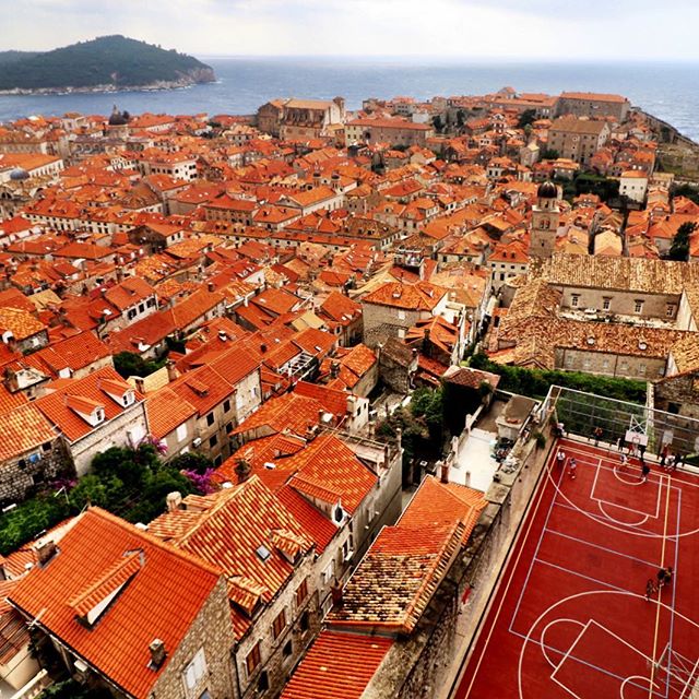 Another view of Dubrovnik from the city walls. #potd #croatia