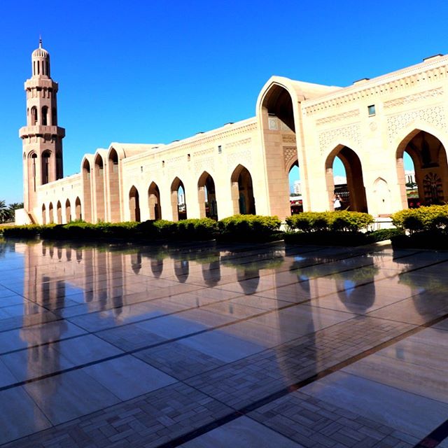 Sultan Qaboos Grand Mosque. #muscat #oman #mosque #reflection