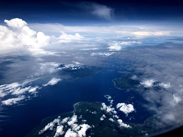 37,000 feet above Ambon Island, Indonesia on a bumpy flight from 🇭🇰to 🇦🇺.....#windowseat #travel #indonesia #ambon