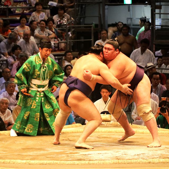 Nagoya Grand Sumo Tournament. Day 11…..#nagoya #japan #sumo #sumowrestling #travel
